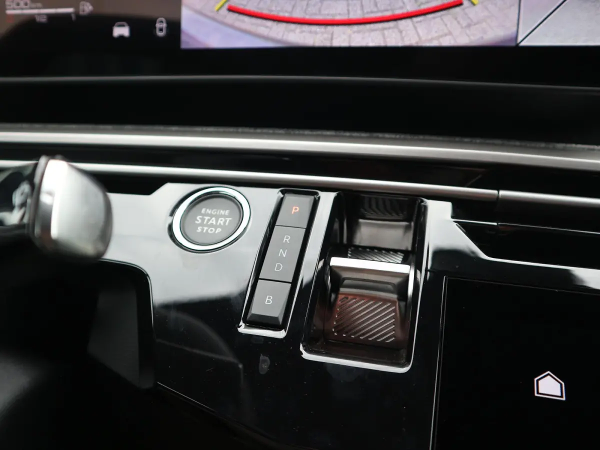 1.6 plug-in Hybrid 195 Allure / 360 Camera / Afneembare Trekhaak / Voorraad Voordeel