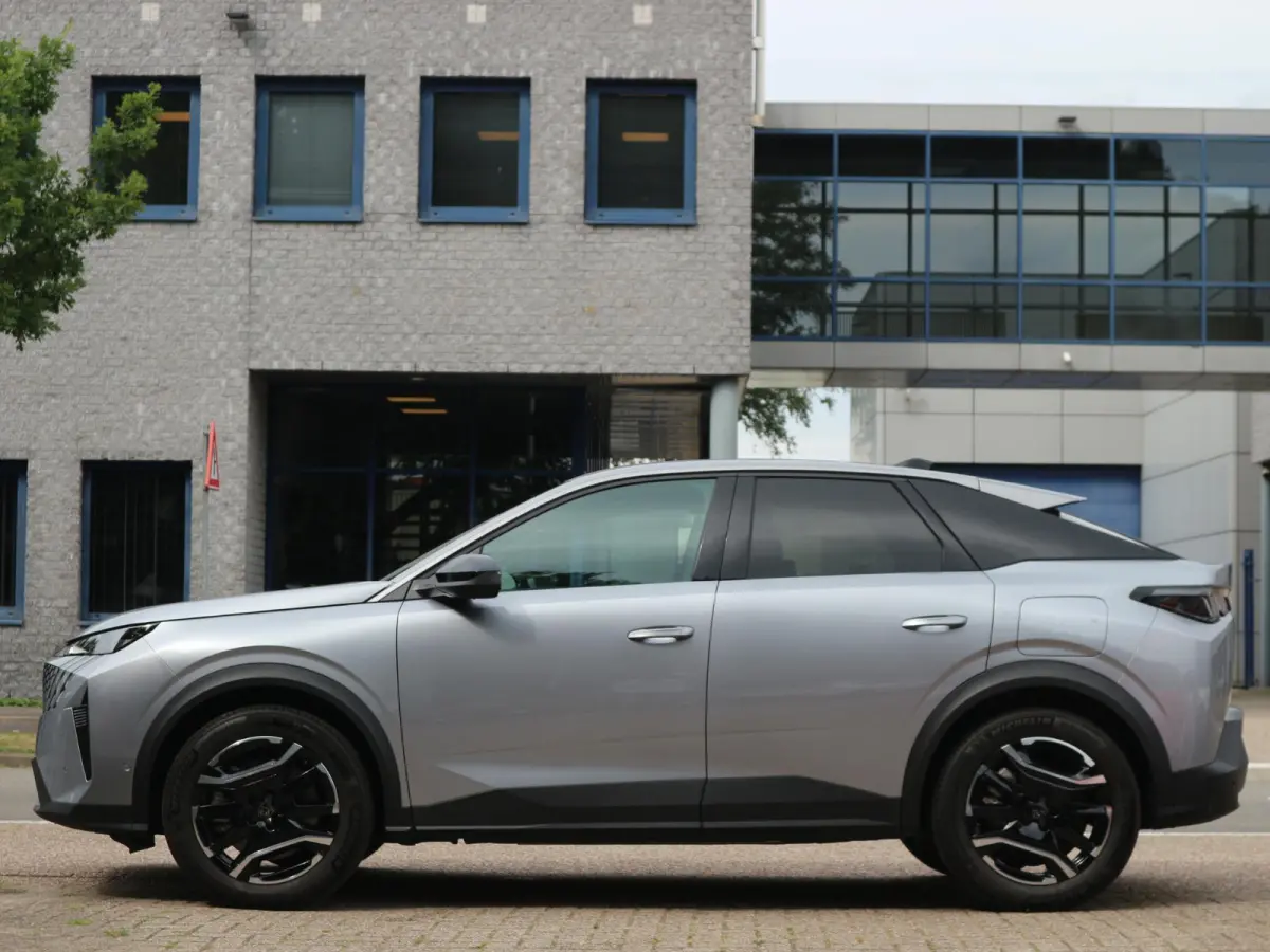 1.6 plug-in Hybrid 195 Allure / 360 Camera / Afneembare Trekhaak / Voorraad Voordeel