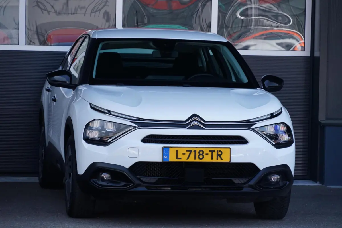 1.2 Puretech Feel, NL, CarPlay, PDC, clima, cruise