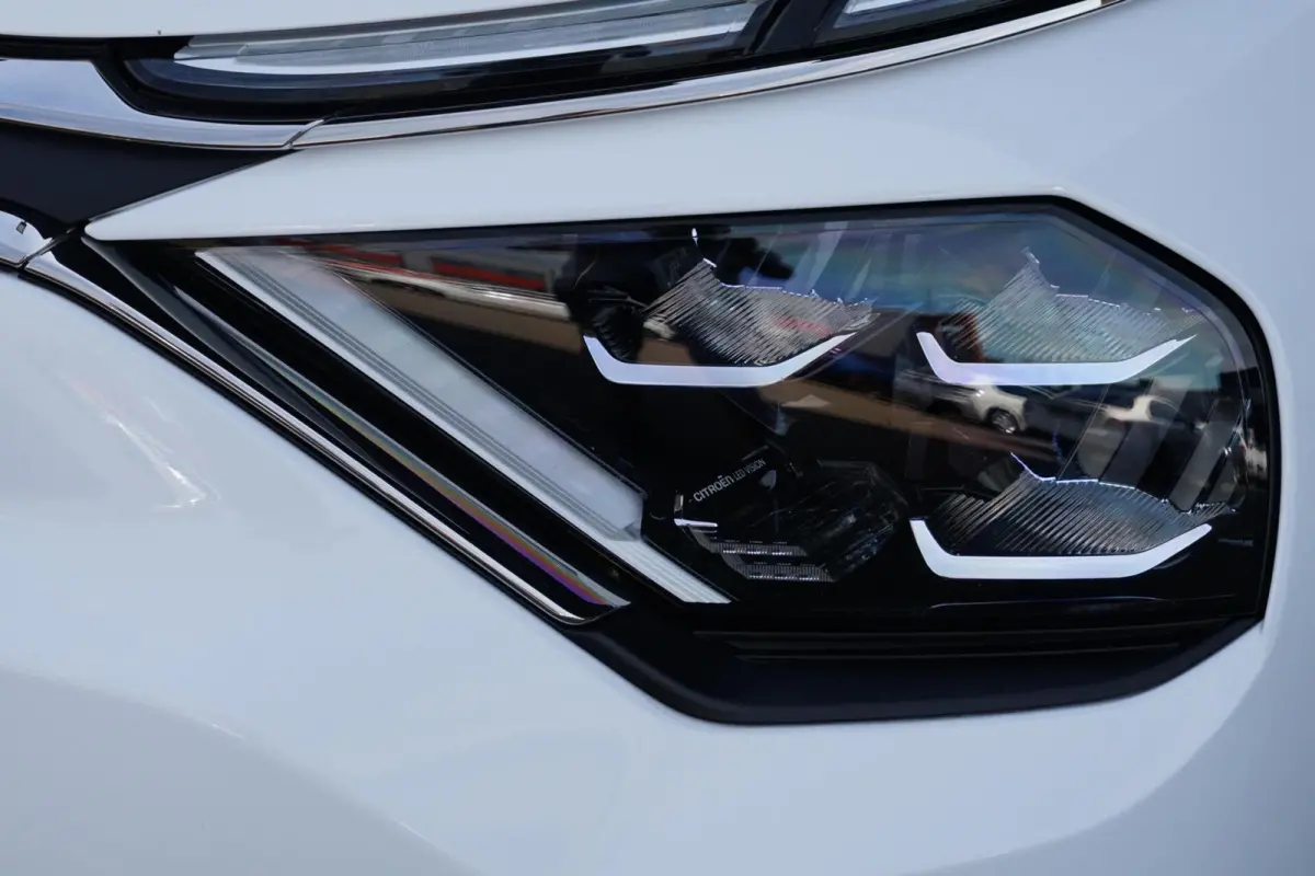 1.2 Puretech Feel, NL, CarPlay, PDC, clima, cruise