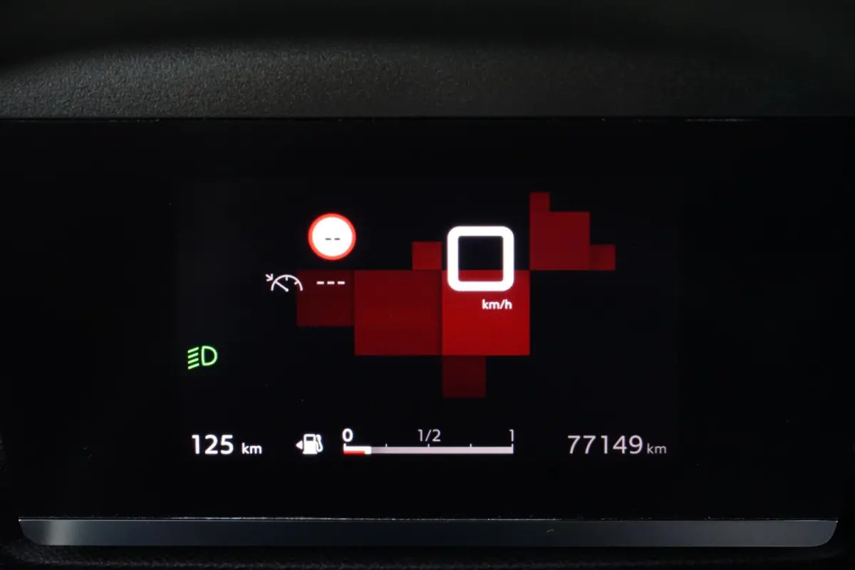 1.2 Puretech Feel, NL, CarPlay, PDC, clima, cruise