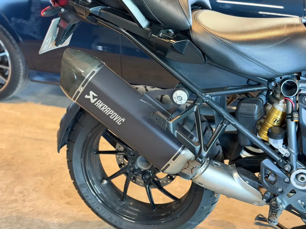All-Road Tripple black|Akra|Bomvol|Nieuw Onderhoud
