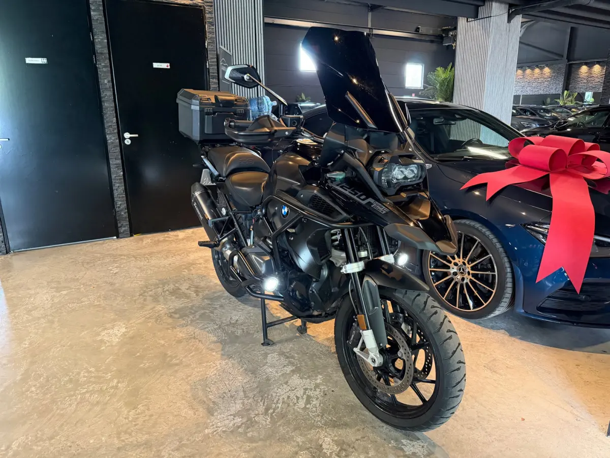 All-Road Tripple black|Akra|Bomvol|Nieuw Onderhoud