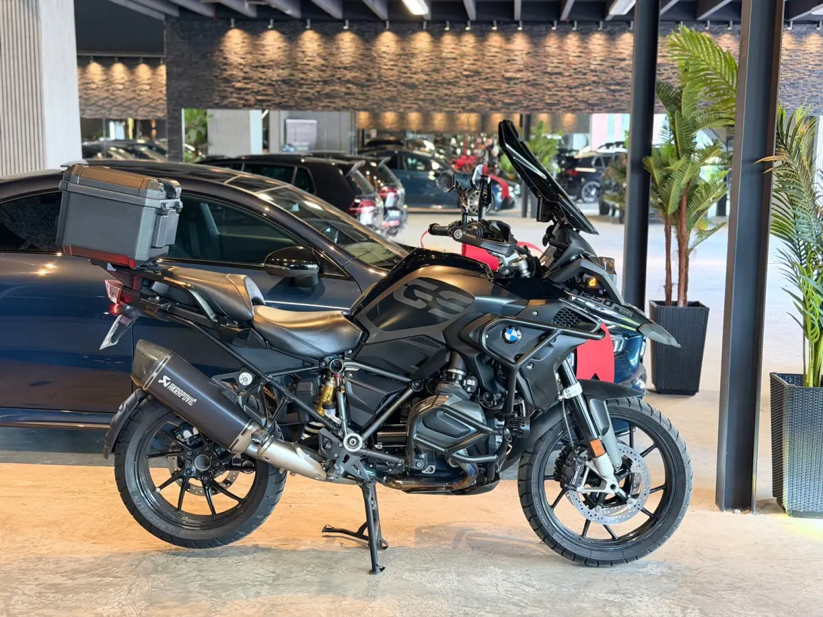 All-Road Tripple black|Akra|Bomvol|Nieuw Onderhoud