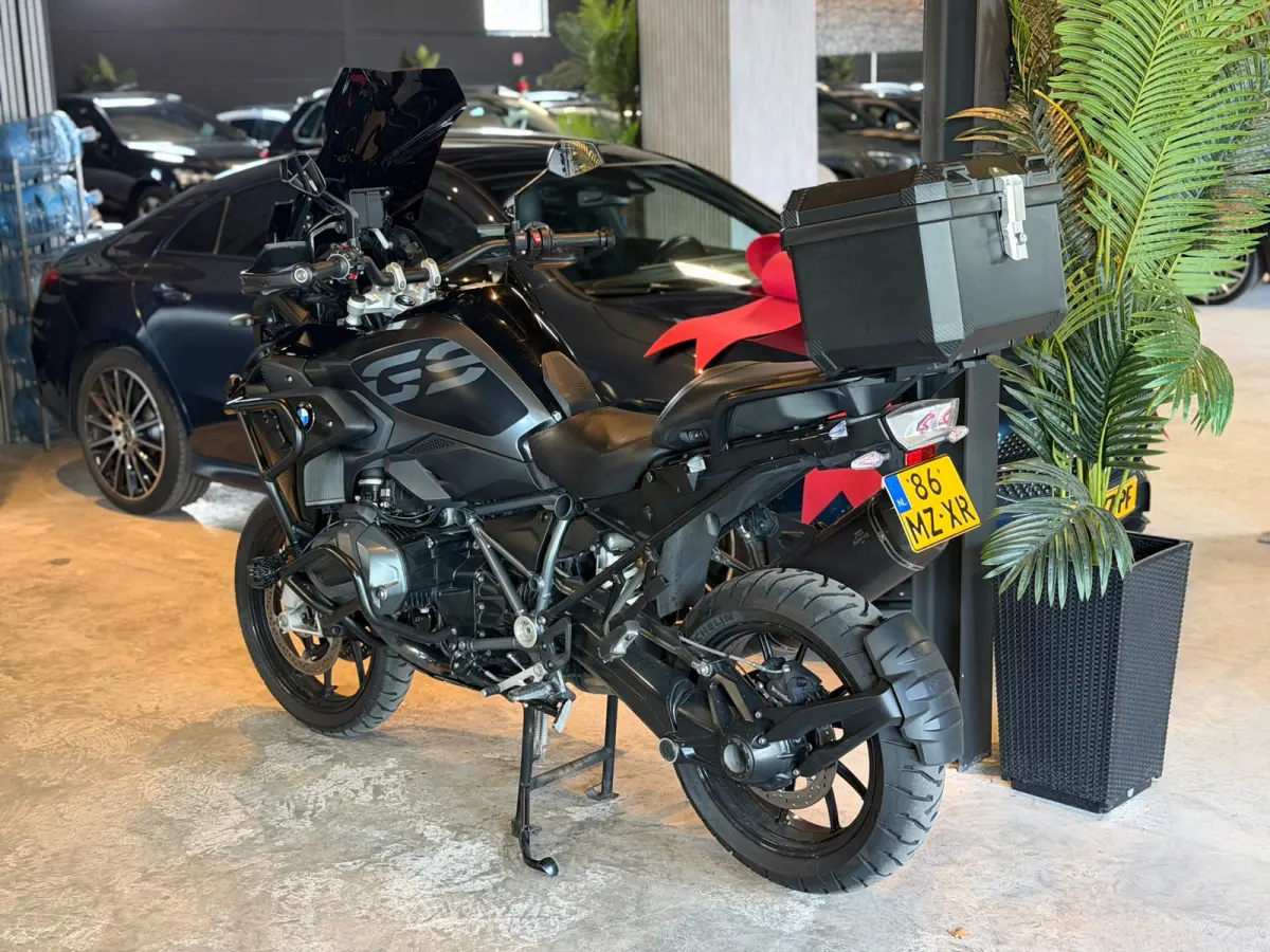 All-Road Tripple black|Akra|Bomvol|Nieuw Onderhoud