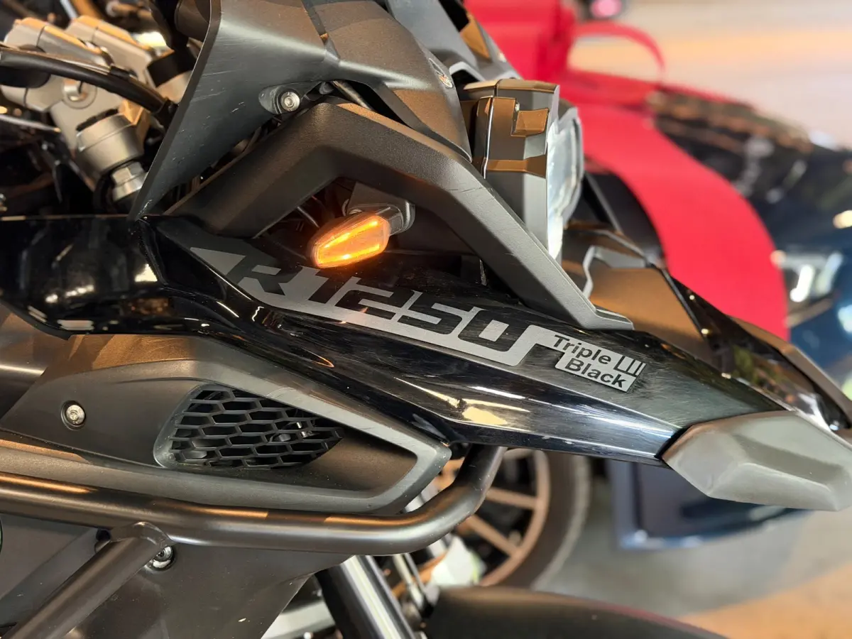 All-Road Tripple black|Akra|Bomvol|Nieuw Onderhoud