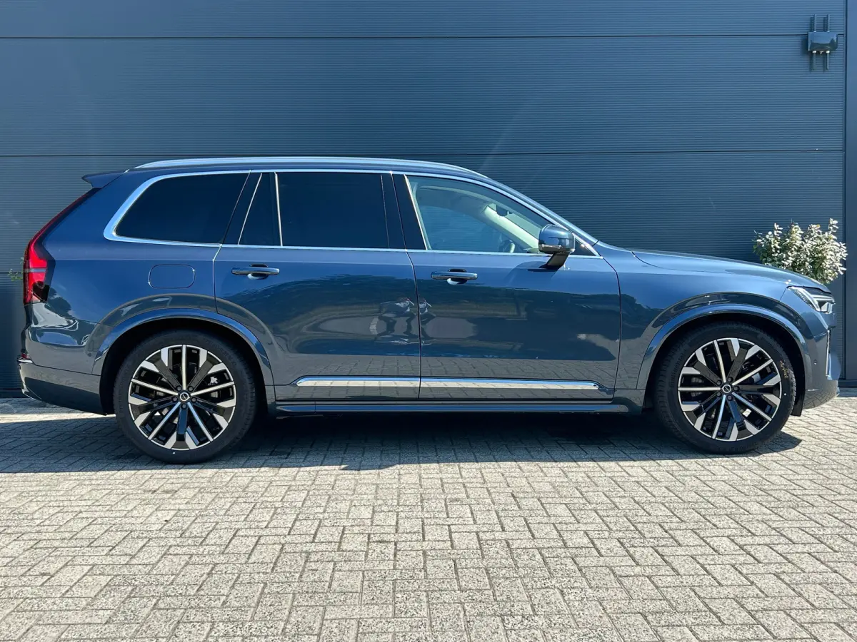2.0 T8 Plug-in hybrid AWD Ultra Bright | Luchtvering | Trekhaak | 360 camera | HU-Display | Stoelventilatie |