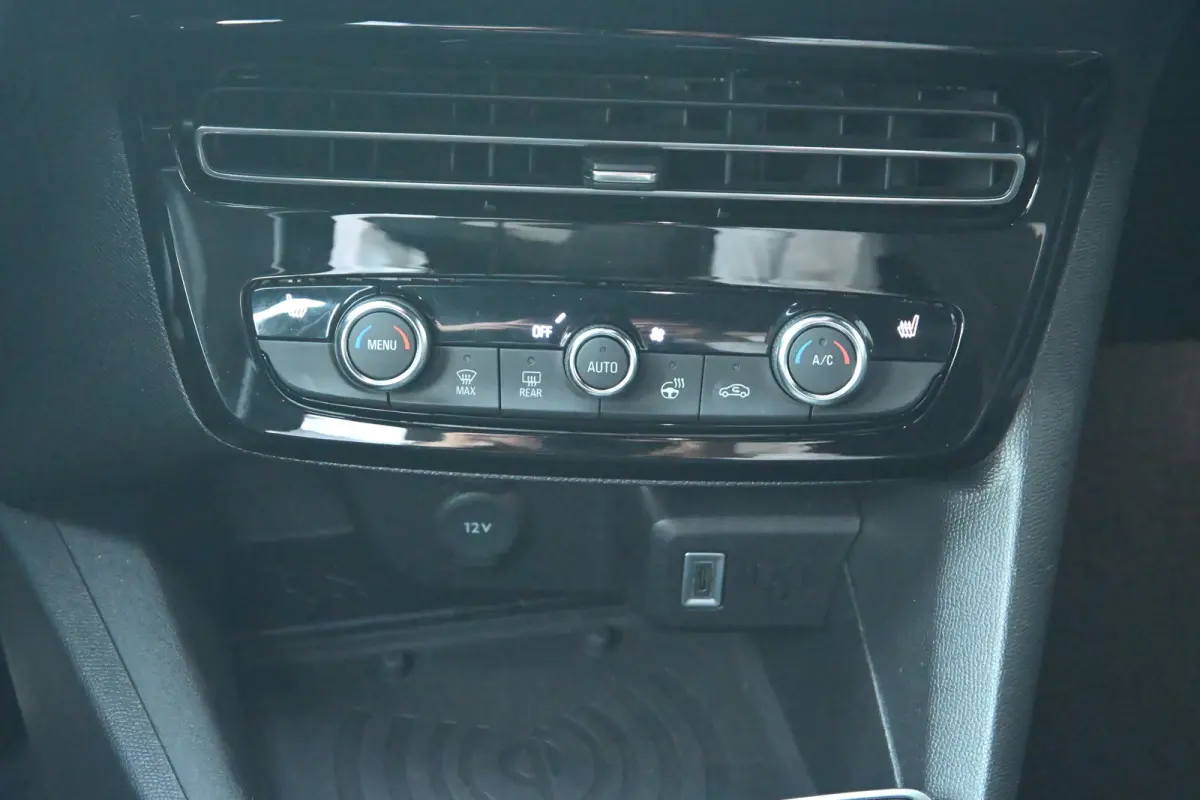 1.2 Turbo Hybrid GS | Navigatie | Stoel/Stuurverwarming | Achteruitrijcamera | Apple Carplay & Android Auto |!!