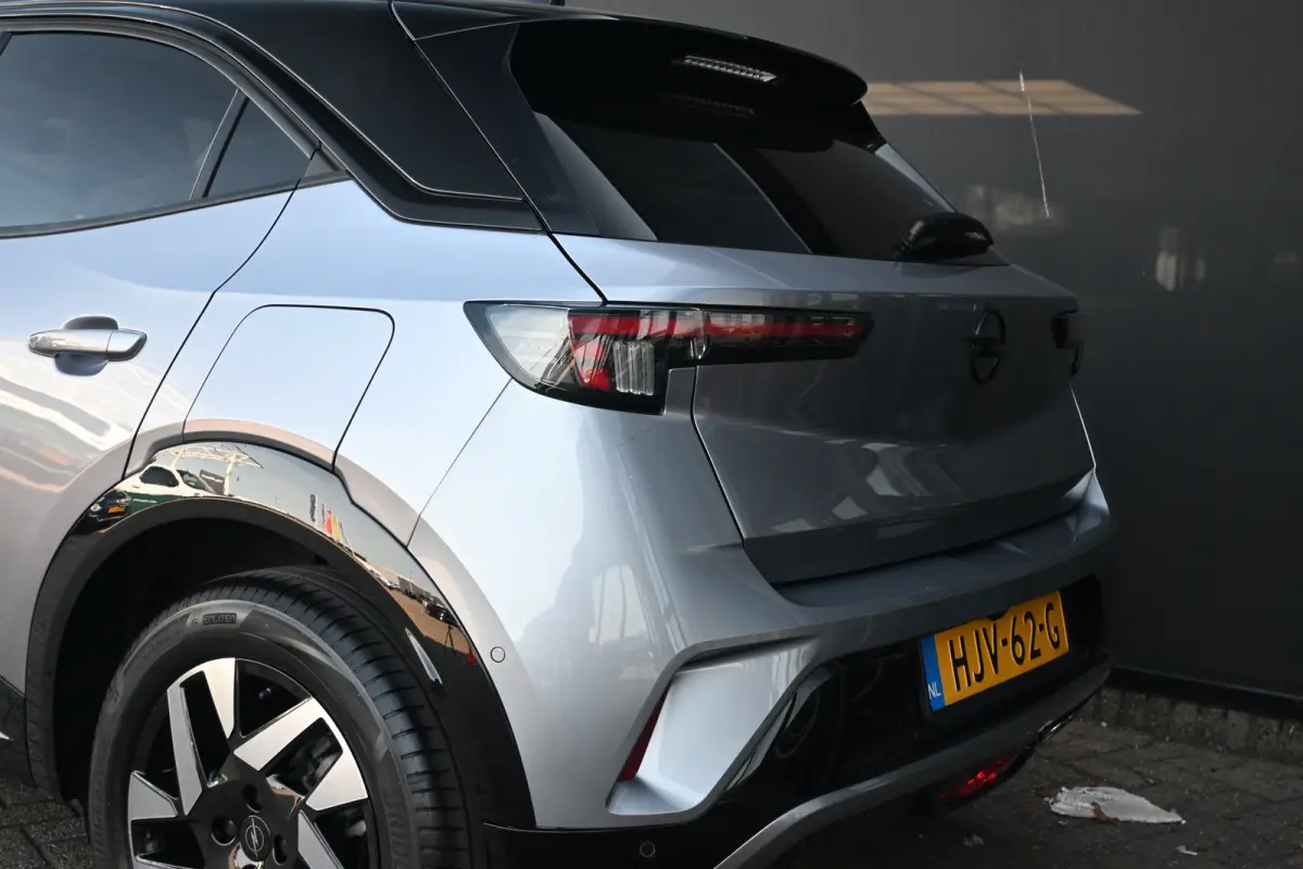 1.2 Turbo Hybrid GS | Navigatie | Stoel/Stuurverwarming | Achteruitrijcamera | Apple Carplay & Android Auto |!!