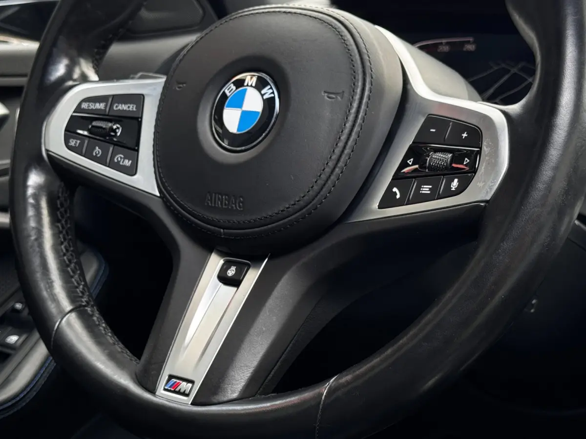 118i M-Sport | Pano | NL-Auto | Leder + Sportstoelen | Camera | Stoelverwarming