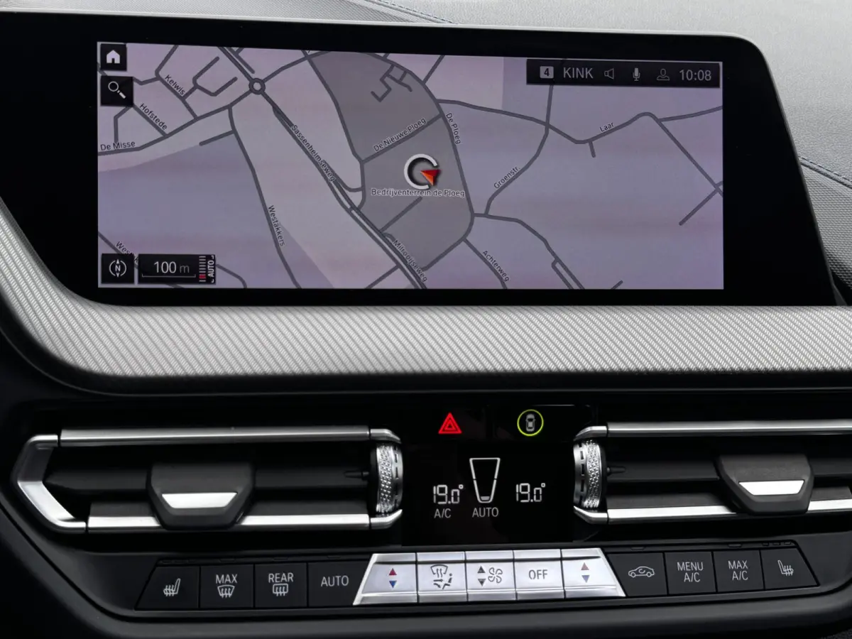 118i M-Sport | Pano | NL-Auto | Leder + Sportstoelen | Camera | Stoelverwarming