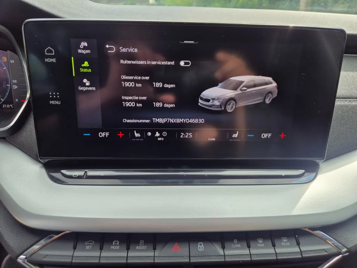 Edition Plus Trekhaak CarPlay HUD Virtual dash facelift 2e-eig 100% NAP TSI Business Edition Plus