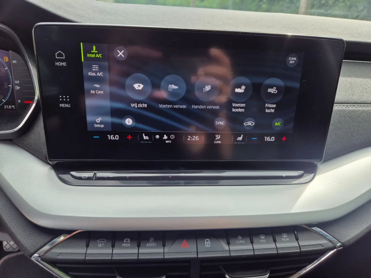 Edition Plus Trekhaak CarPlay HUD Virtual dash facelift 2e-eig 100% NAP TSI Business Edition Plus