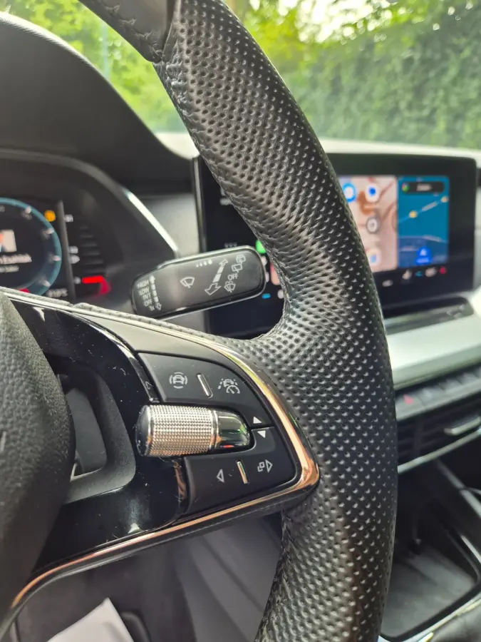 Edition Plus Trekhaak CarPlay HUD Virtual dash facelift 2e-eig 100% NAP TSI Business Edition Plus
