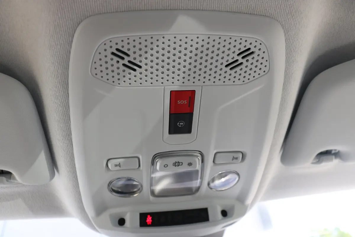 1.2 Business Elegance | Navi | Camera | All season banden | Apple Carplay/Android | Stuurwiel verwarmd |