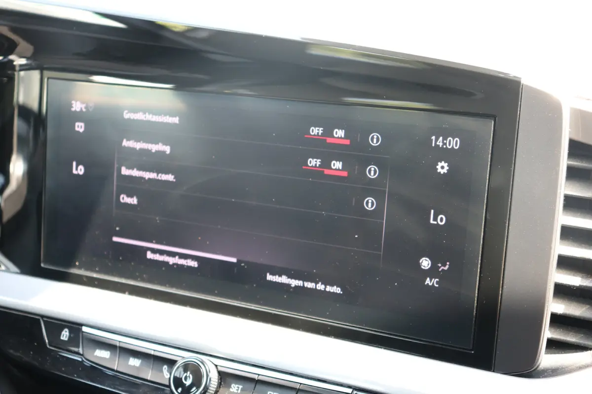1.2 Business Elegance | Navi | Camera | All season banden | Apple Carplay/Android | Stuurwiel verwarmd |