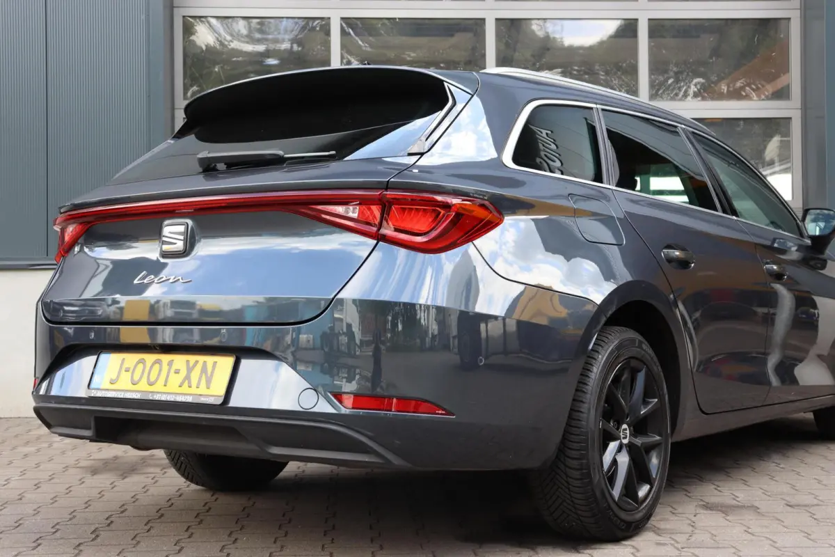 1.5 TSI l NAVI l VIRTUAL COCKPIT l STUURVERWARMING l STOELVERWARMING l CAMERA l PDC