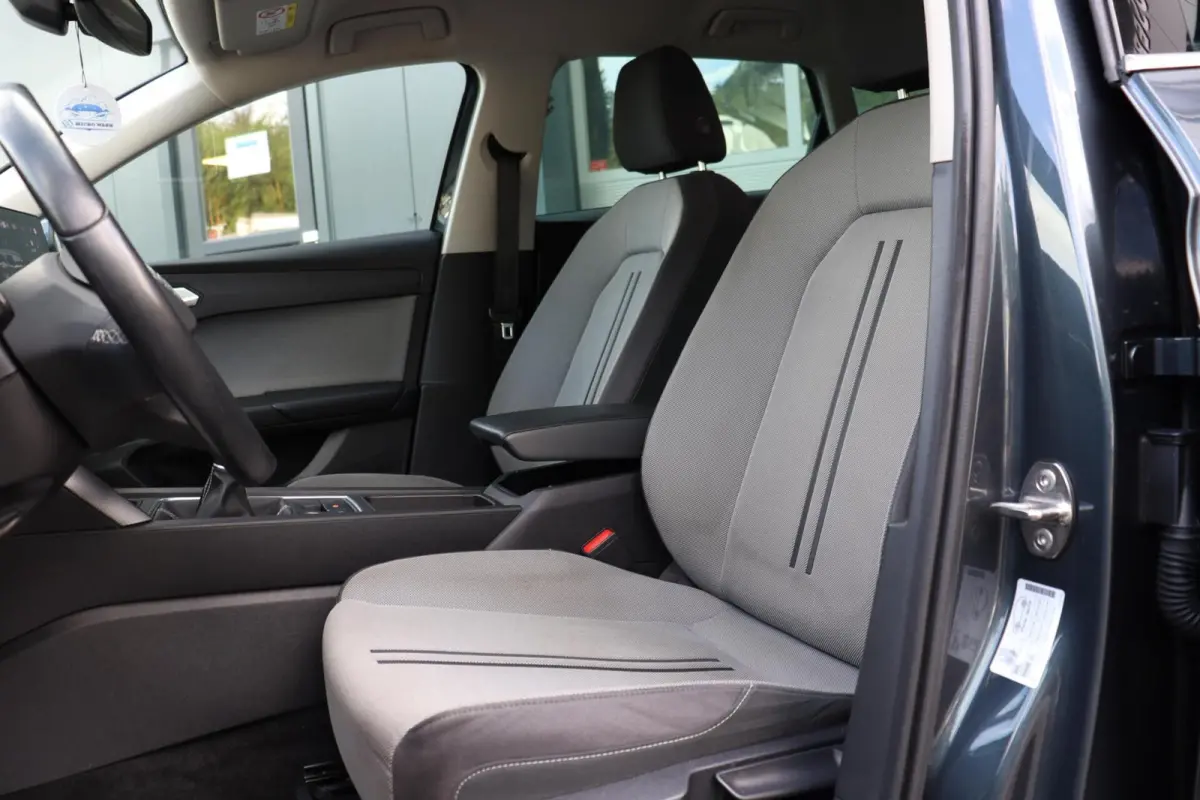 1.5 TSI l NAVI l VIRTUAL COCKPIT l STUURVERWARMING l STOELVERWARMING l CAMERA l PDC