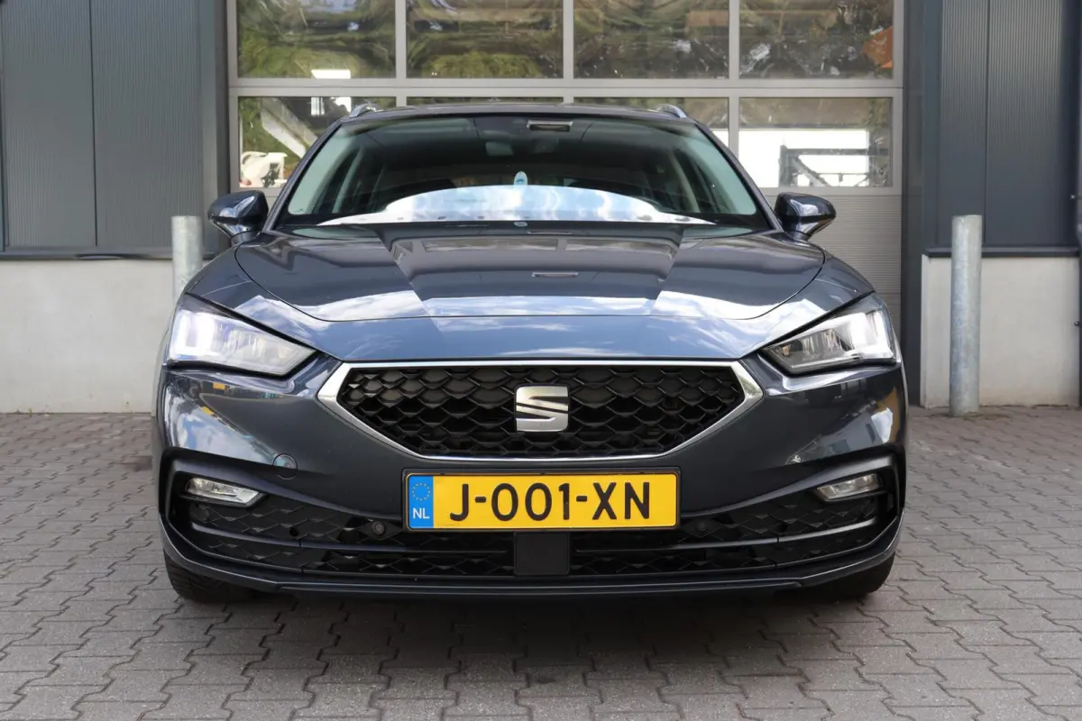 1.5 TSI l NAVI l VIRTUAL COCKPIT l STUURVERWARMING l STOELVERWARMING l CAMERA l PDC