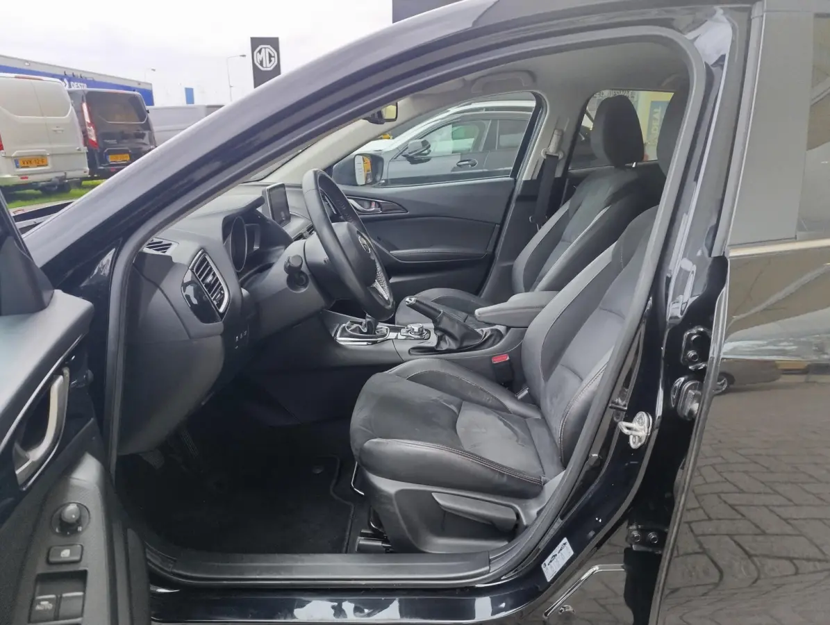 2.0 TS+ | Cruise Control | Navigatie | Dodehoeksensoren | Stoelverwarming | Half-lederen bekleding