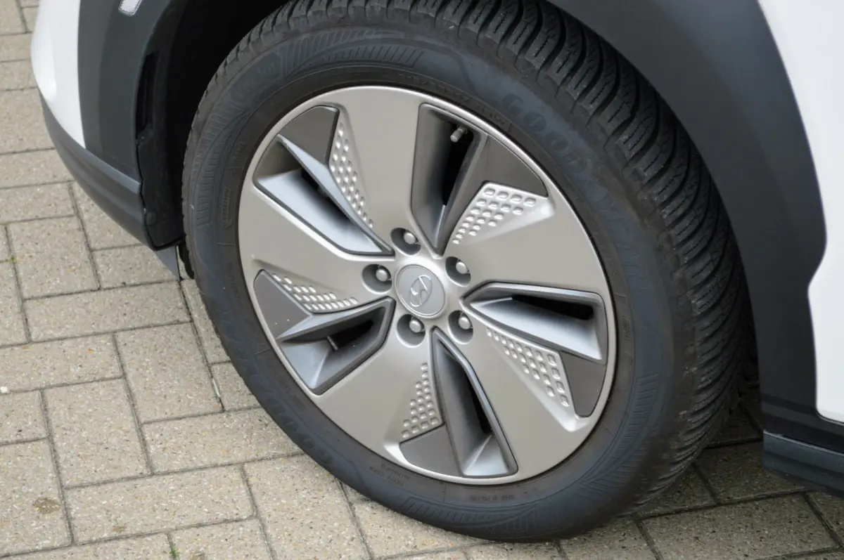 EV Premium Sky 64 kWh