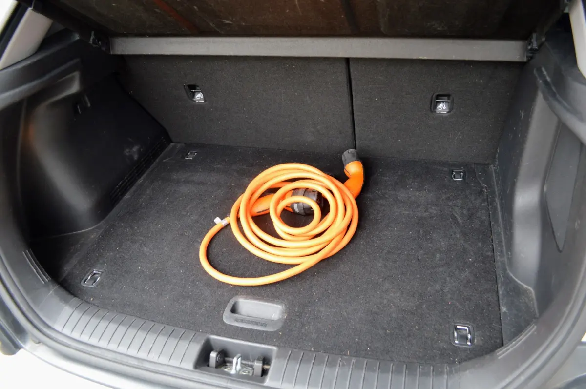 EV Premium Sky 64 kWh