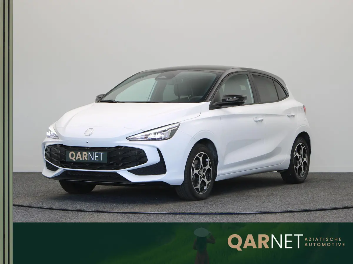 1.5 Luxury | Bi-Tone | Apple Carplay & Android Auto | Rondomzicht Camera | Stoel en Stuurwielverwarming |