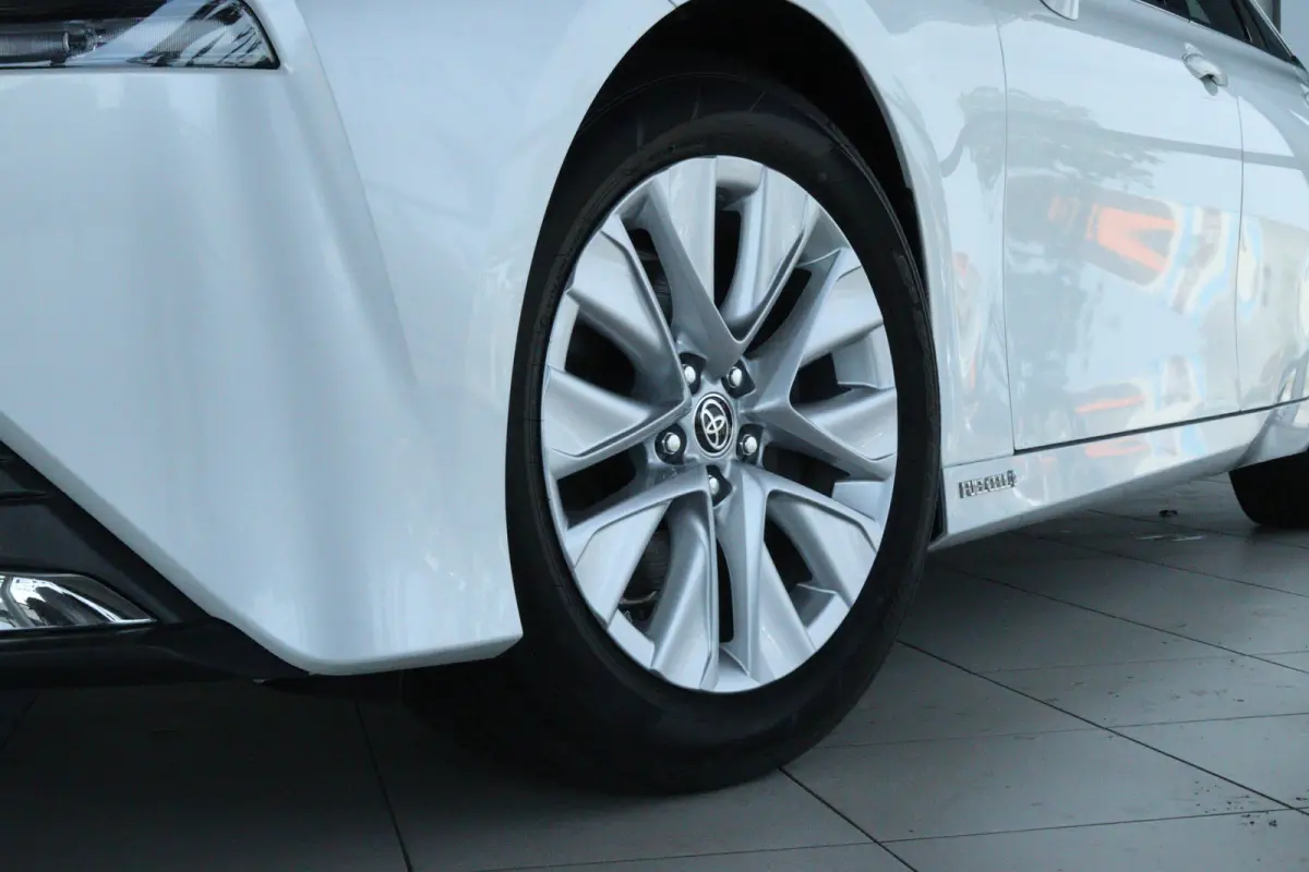 Dynamic | 10 Jaar Fabrieksgarantie | Adapt. Cruise | Stoelverwarming | Camera | Elektr. stoelen | Navi | Carplay | Climate