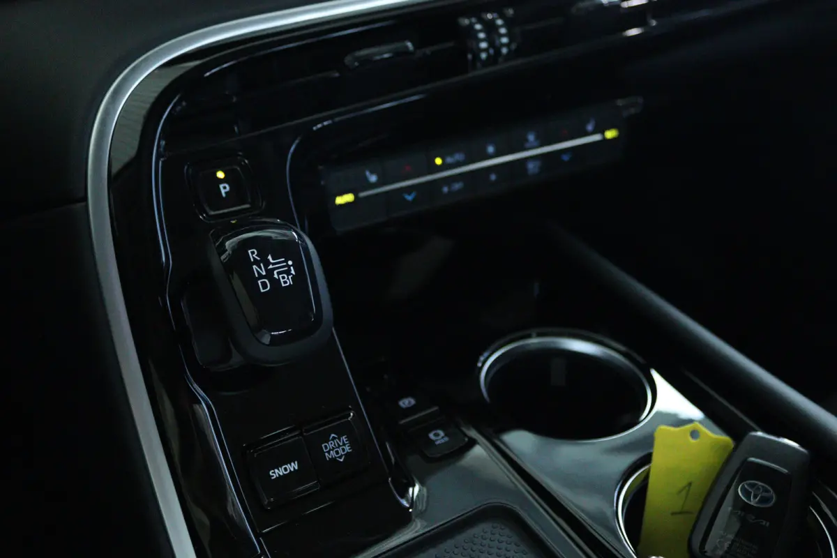 Dynamic | 10 Jaar Fabrieksgarantie | Adapt. Cruise | Stoelverwarming | Camera | Elektr. stoelen | Navi | Carplay | Climate