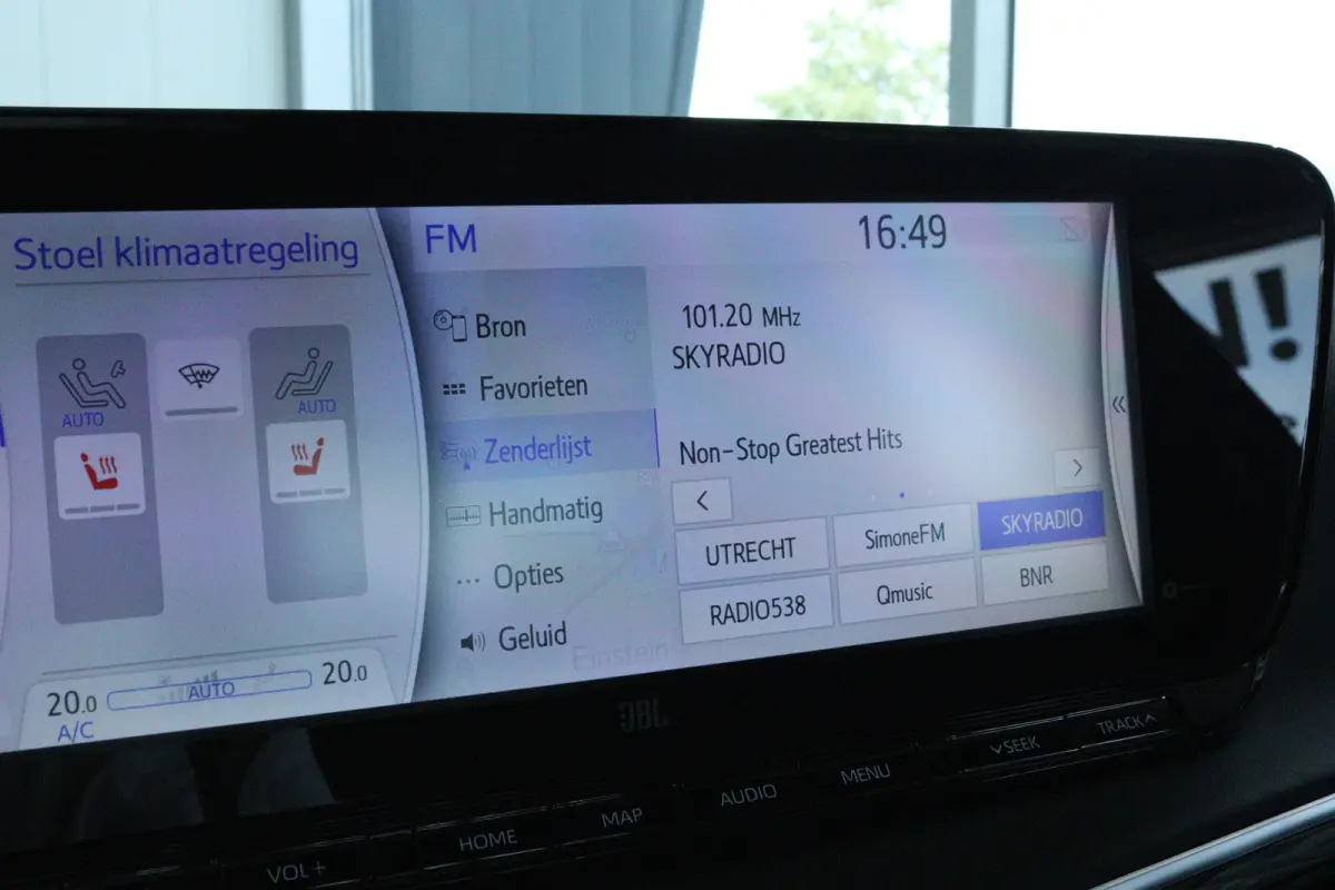 Dynamic | 10 Jaar Fabrieksgarantie | Adapt. Cruise | Stoelverwarming | Camera | Elektr. stoelen | Navi | Carplay | Climate