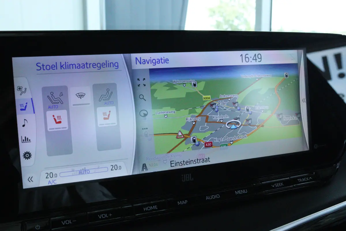 Dynamic | 10 Jaar Fabrieksgarantie | Adapt. Cruise | Stoelverwarming | Camera | Elektr. stoelen | Navi | Carplay | Climate