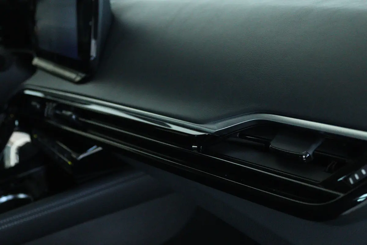 Dynamic | 10 Jaar Fabrieksgarantie | Adapt. Cruise | Stoelverwarming | Camera | Elektr. stoelen | Navi | Carplay | Climate