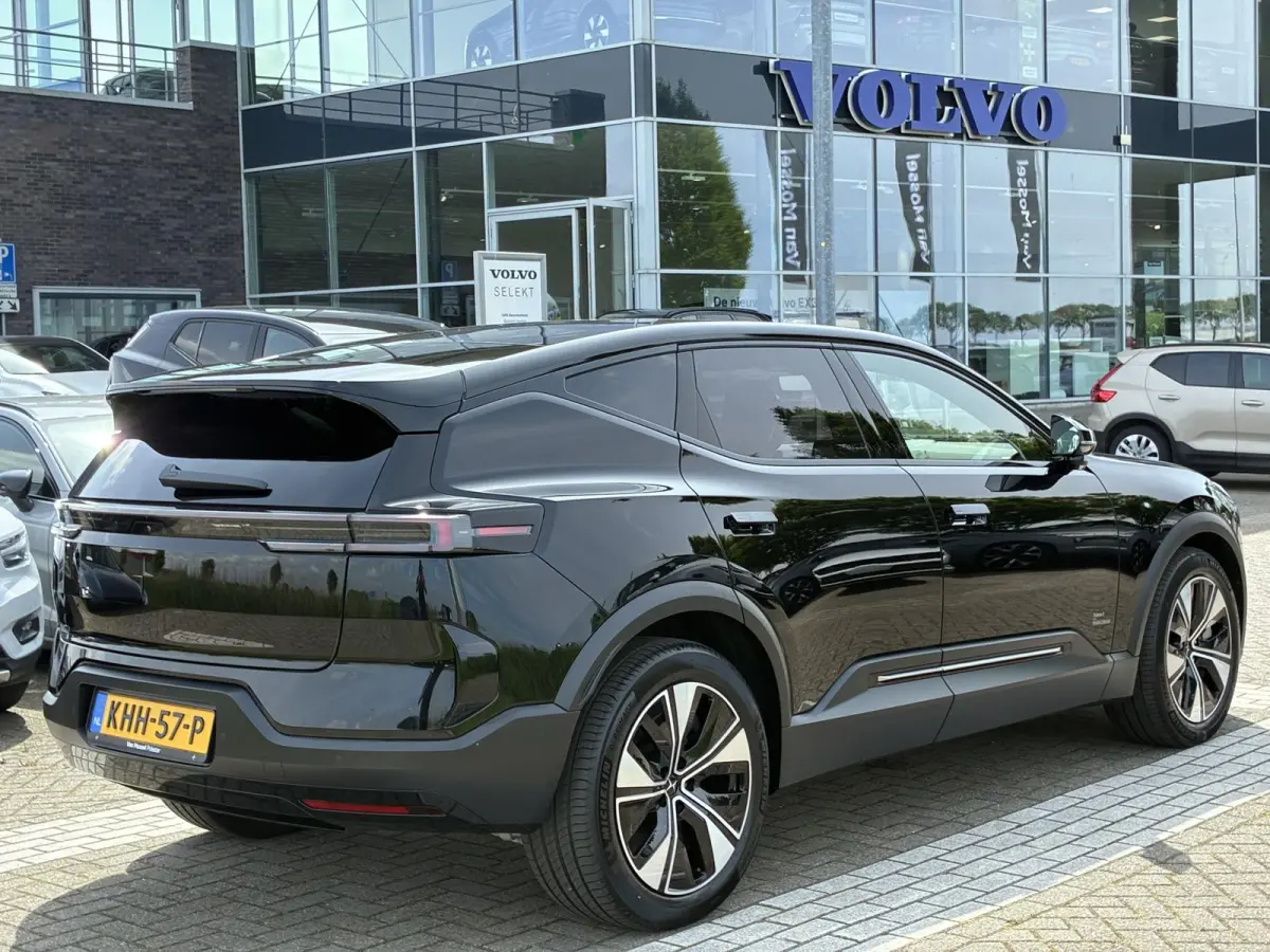 Long range Dual motor Pilot Plus 111 kWh Bowers&Wilkins|HUD|Luchtvering|