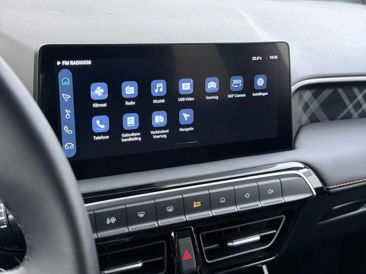 1.5 Hybrid+ Luxury VAN:22.900,- VOOR:19.877,- UW HERFSTVOORDEEL:3.023,- ONDERHOUD GEHAD BIJ DEALER, DIRECT LEVERBAAR | 7 JAAR MG FABRIEKS GARANTIE TM 02-2032 | STOEL + STUURVERWARMING | 360 