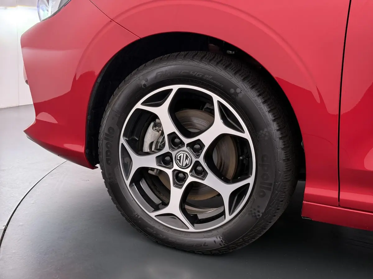1.5 Hybrid+ Luxury VAN:22.900,- VOOR:19.877,- UW HERFSTVOORDEEL:3.023,- ONDERHOUD GEHAD BIJ DEALER, DIRECT LEVERBAAR | 7 JAAR MG FABRIEKS GARANTIE TM 02-2032 | STOEL + STUURVERWARMING | 360 
