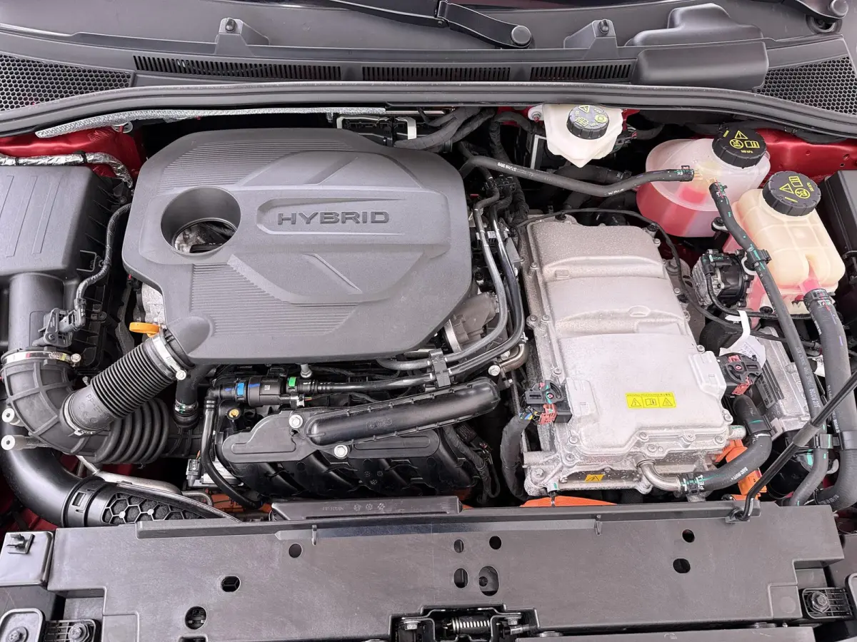 1.5 Hybrid+ Luxury VAN:22.900,- VOOR:19.877,- UW HERFSTVOORDEEL:3.023,- ONDERHOUD GEHAD BIJ DEALER, DIRECT LEVERBAAR | 7 JAAR MG FABRIEKS GARANTIE TM 02-2032 | STOEL + STUURVERWARMING | 360 
