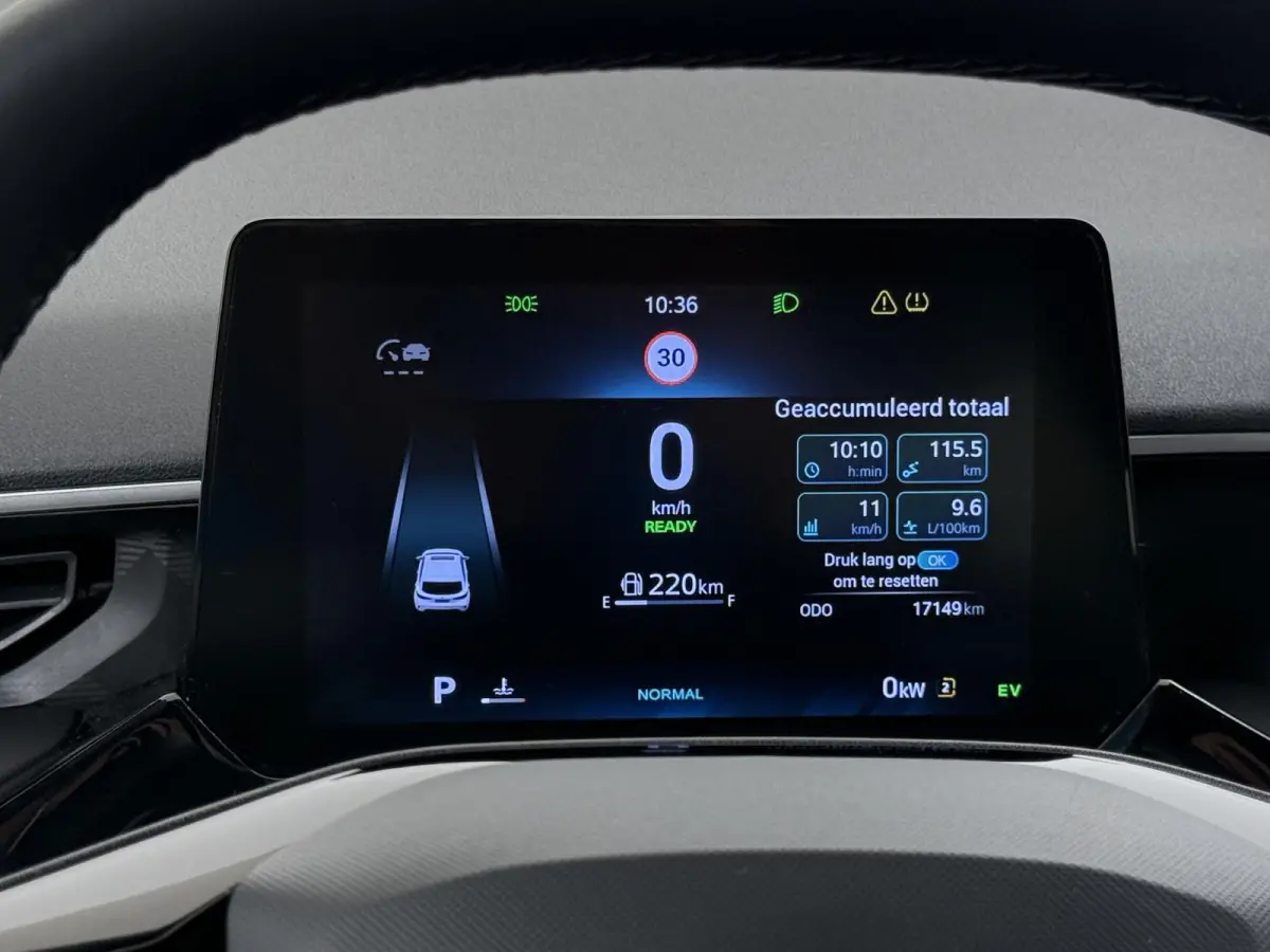 1.5 Hybrid+ Luxury VAN:22.900,- VOOR:19.877,- UW HERFSTVOORDEEL:3.023,- ONDERHOUD GEHAD BIJ DEALER, DIRECT LEVERBAAR | 7 JAAR MG FABRIEKS GARANTIE TM 02-2032 | STOEL + STUURVERWARMING | 360 