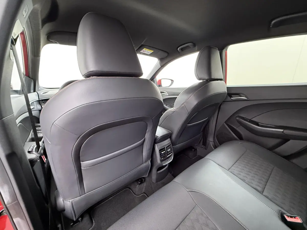 1.5 Hybrid+ Luxury VAN:22.900,- VOOR:19.877,- UW HERFSTVOORDEEL:3.023,- ONDERHOUD GEHAD BIJ DEALER, DIRECT LEVERBAAR | 7 JAAR MG FABRIEKS GARANTIE TM 02-2032 | STOEL + STUURVERWARMING | 360 