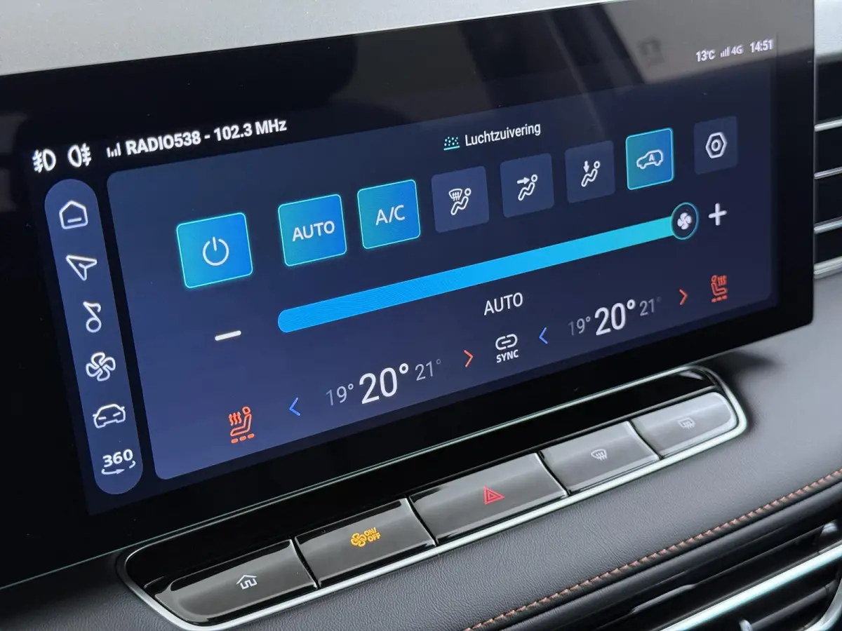 1.5 TGDI Luxury VAN: 39.900,- VOOR: 33.330,- UW HERFSTVOORDEEL: 6.570,- PLUG-IN HYBRIDE | 272PK NIEUWE AUTO | >1.000 KM TOTAAL BEREIK | 1E REGISTRATIE 03-2026 | 360° CAMERA | ELEKTRISCHE AC