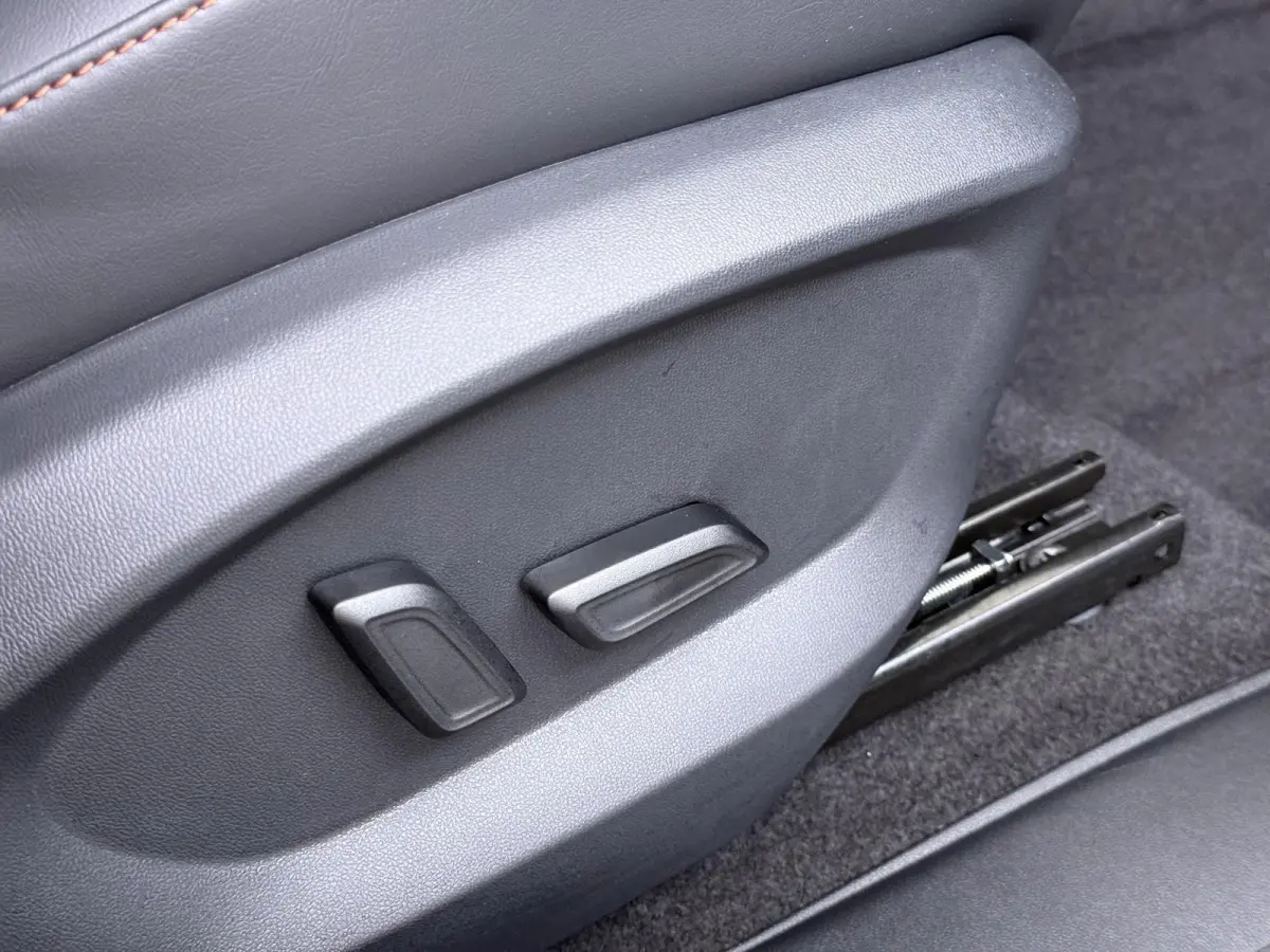 1.5 TGDI Luxury VAN: 39.900,- VOOR: 33.330,- UW HERFSTVOORDEEL: 6.570,- PLUG-IN HYBRIDE | 272PK NIEUWE AUTO | >1.000 KM TOTAAL BEREIK | 1E REGISTRATIE 03-2026 | 360° CAMERA | ELEKTRISCHE AC