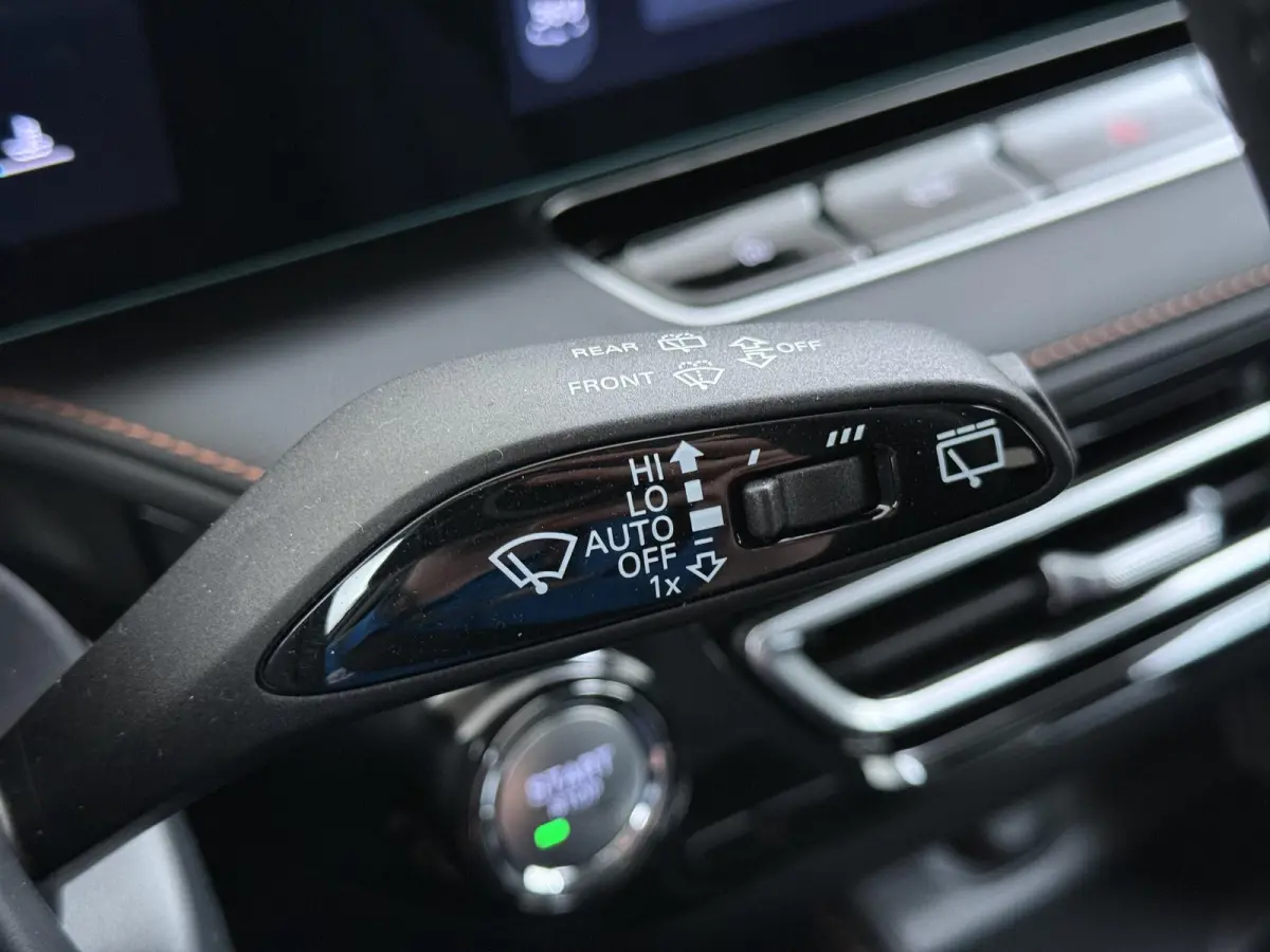 1.5 TGDI Luxury VAN: 39.900,- VOOR: 33.330,- UW HERFSTVOORDEEL: 6.570,- PLUG-IN HYBRIDE | 272PK NIEUWE AUTO | >1.000 KM TOTAAL BEREIK | 1E REGISTRATIE 03-2026 | 360° CAMERA | ELEKTRISCHE AC