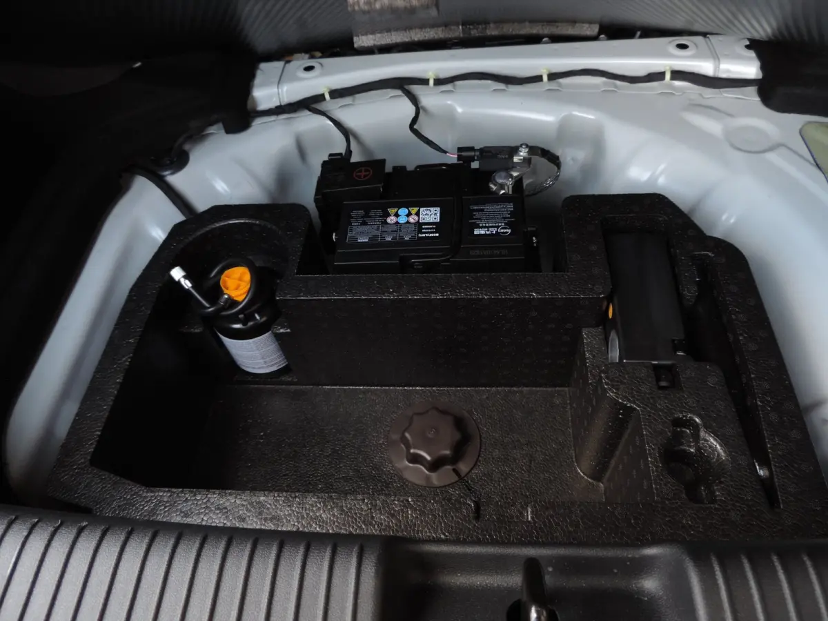 1.5 Hybrid+ Luxury AUTOMAAT 25.000km | NLauto | 1e Eig | ECC | 360Cam | Halfleer | LED kopl | Priv.glas | CarPlay