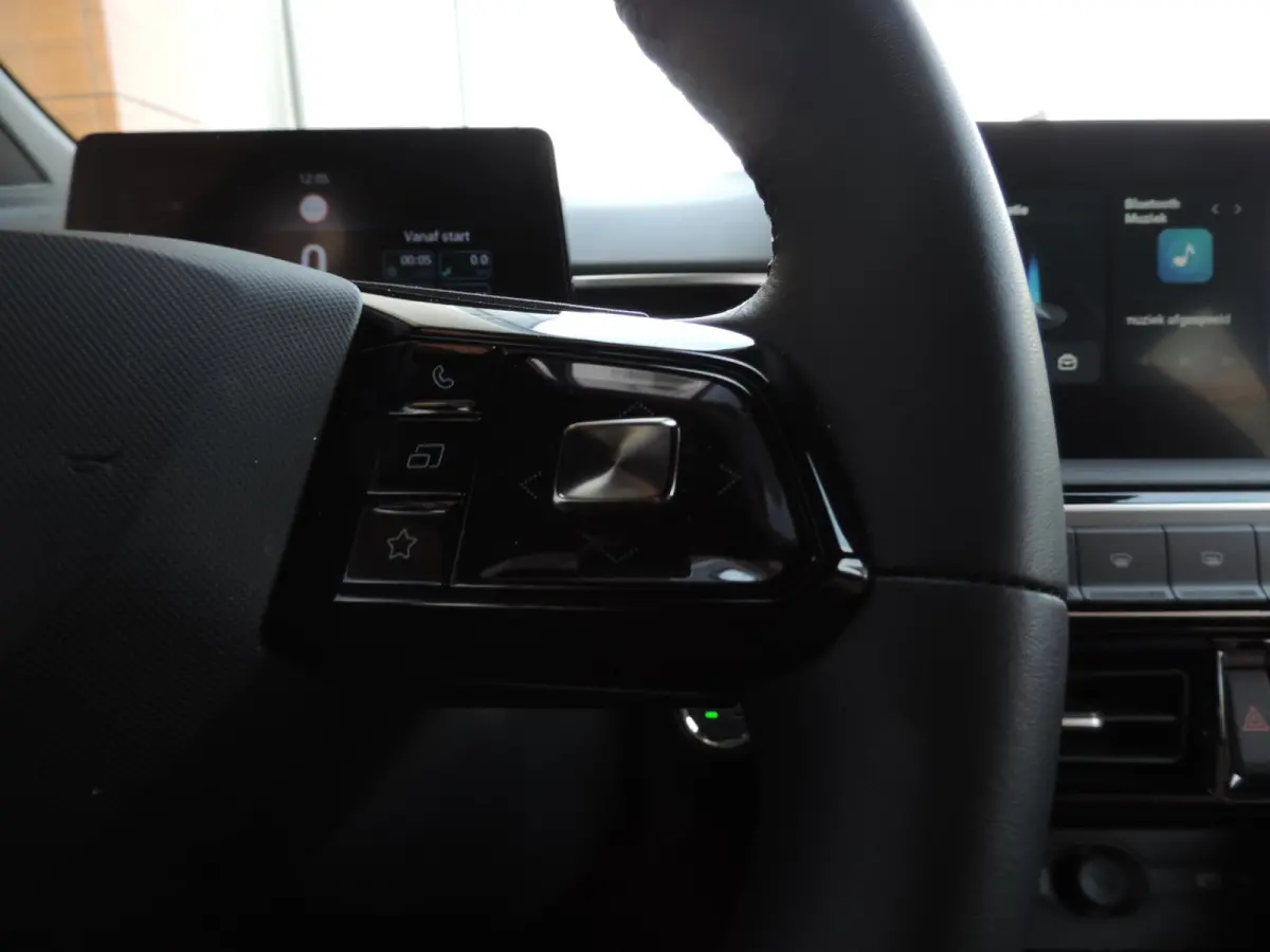1.5 Hybrid+ Luxury AUTOMAAT 25.000km | NLauto | 1e Eig | ECC | 360Cam | Halfleer | LED kopl | Priv.glas | CarPlay