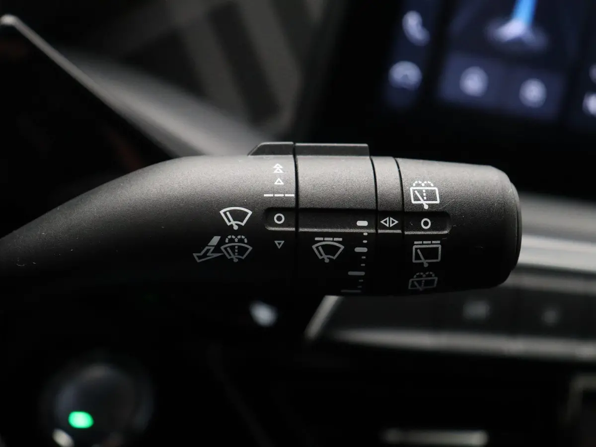 1.5 Luxury | Apple Carplay & Android Auto | Rondomzicht Camera | Stoel en Stuurwielverwarming |