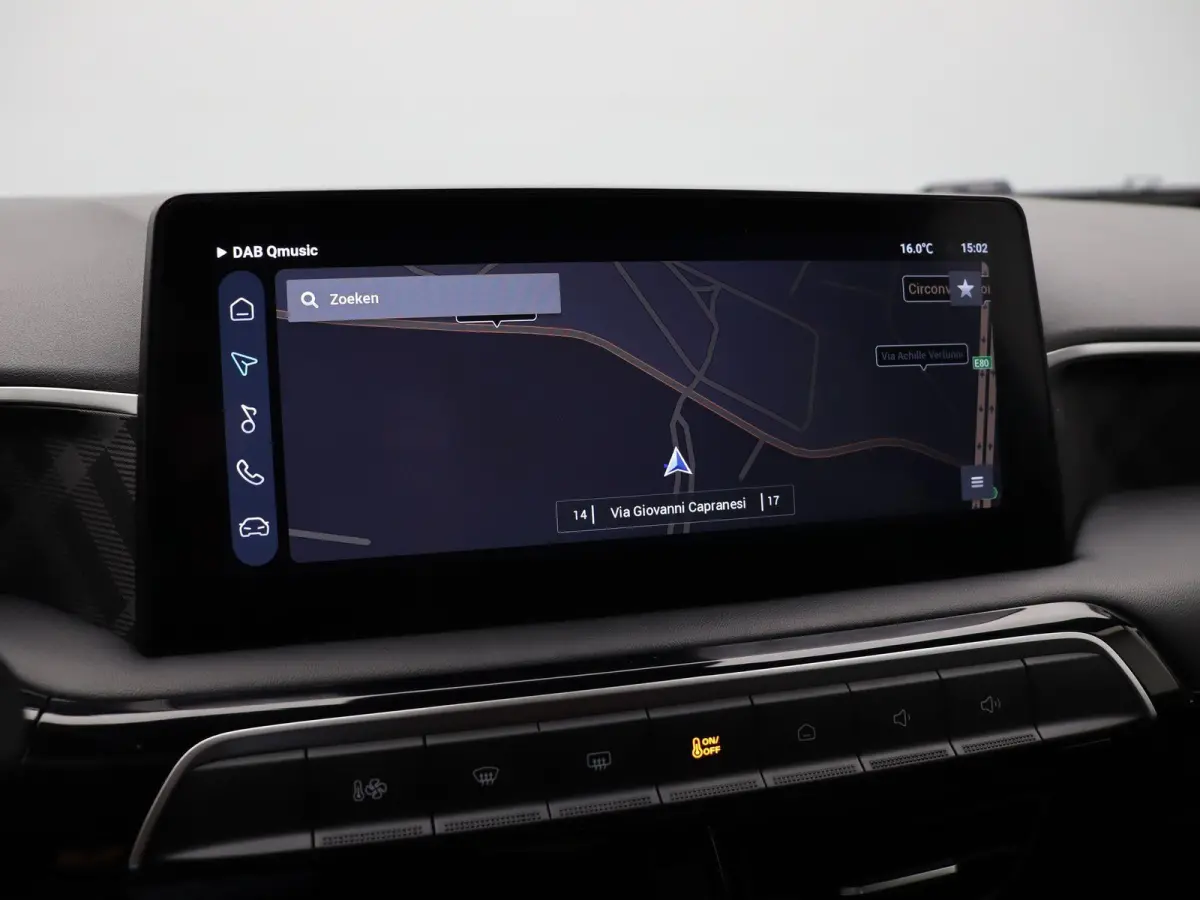 1.5 Luxury | Apple Carplay & Android Auto | Rondomzicht Camera | Stoel en Stuurwielverwarming |