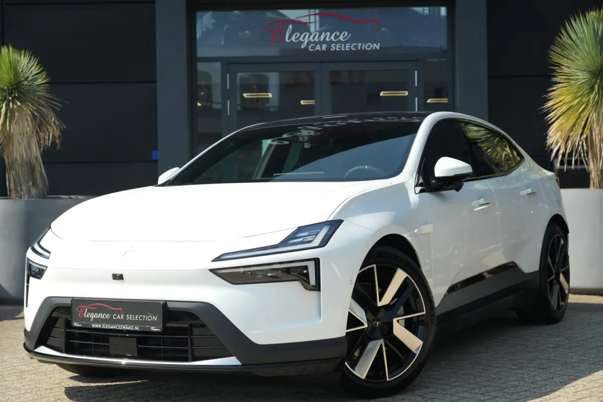 Long Range Dual Motor Performance Plus 100 kWh | 544 PK | Panoramadak | Harman Kardon | 360° Camera | Head-up display | Polestar 4 Long Range Dual Motor Performance Plus 100 kWh 544 PK met 