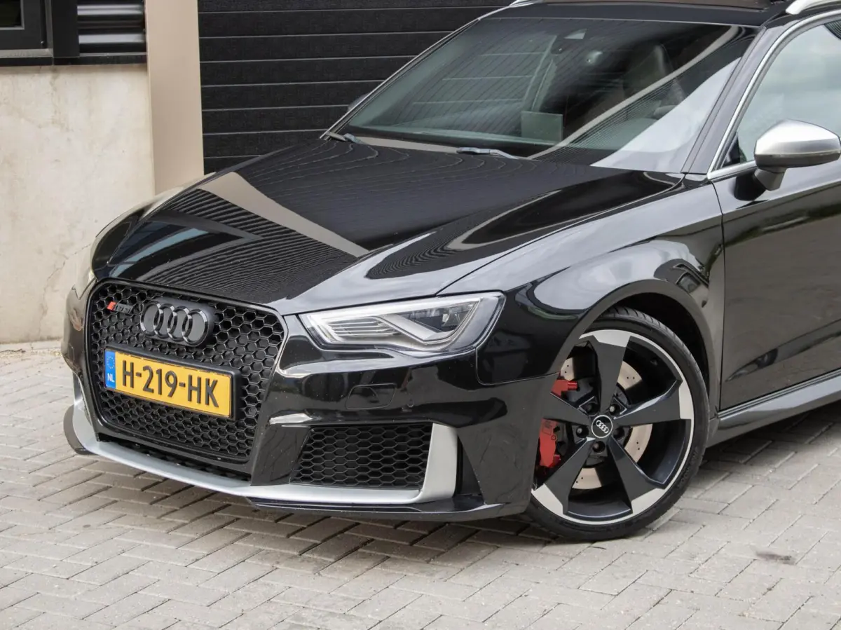 RS3 2.5 TFSI Quattro | PANO | LED | SCHAALSTOELEN | B&O | ROTOR | 5-CILINDER