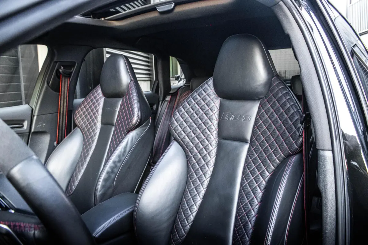 RS3 2.5 TFSI Quattro | PANO | LED | SCHAALSTOELEN | B&O | ROTOR | 5-CILINDER