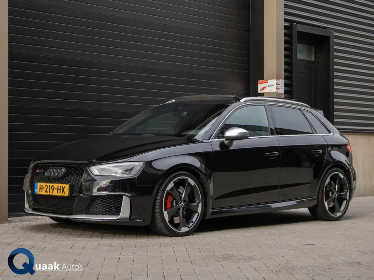 RS3 2.5 TFSI Quattro | PANO | LED | SCHAALSTOELEN | B&O | ROTOR | 5-CILINDER