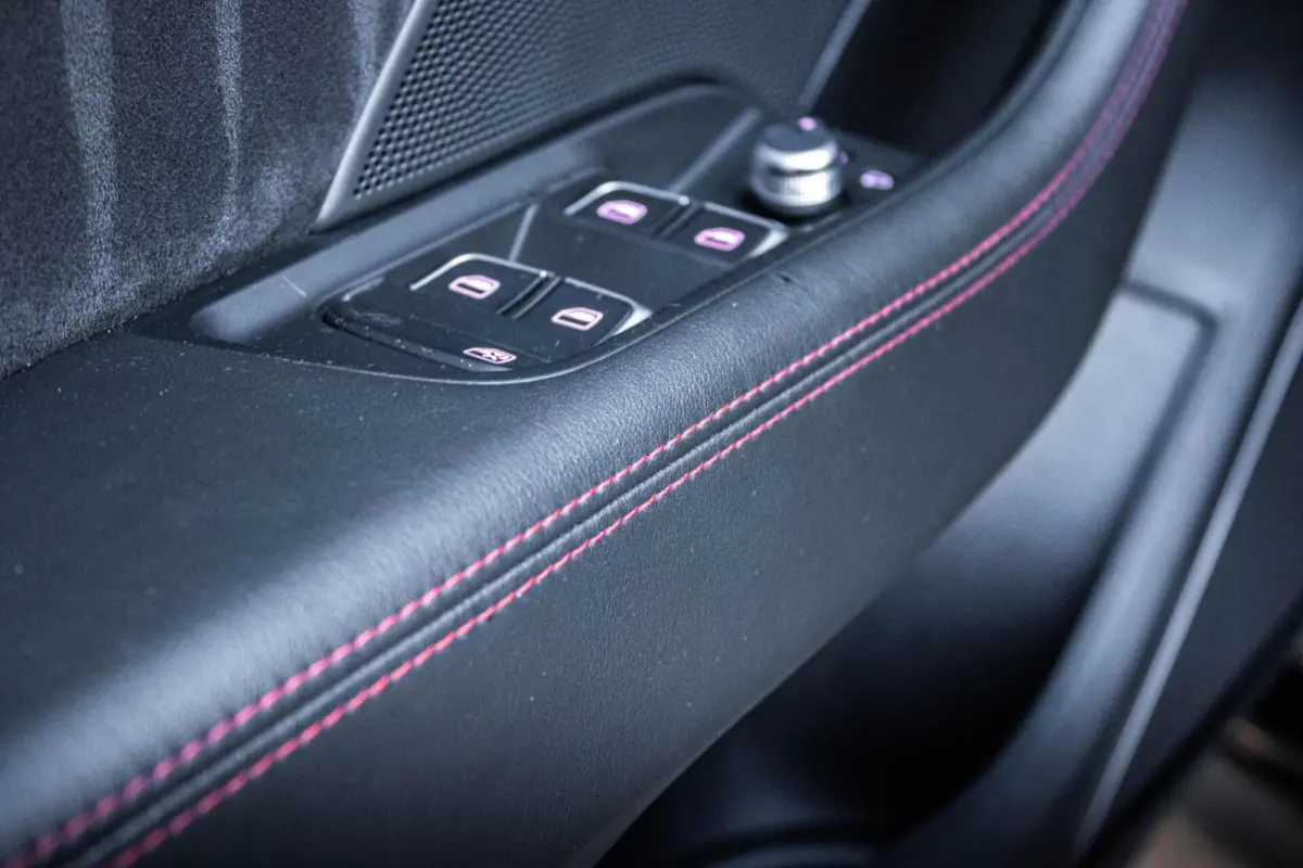 RS3 2.5 TFSI Quattro | PANO | LED | SCHAALSTOELEN | B&O | ROTOR | 5-CILINDER